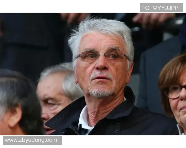 从贫困到富豪足球明星家境前后对比揭秘人生逆袭之路